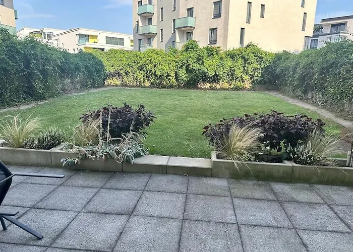 Garden Apartment Karolina