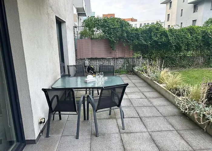 Garden Apartment Karolina